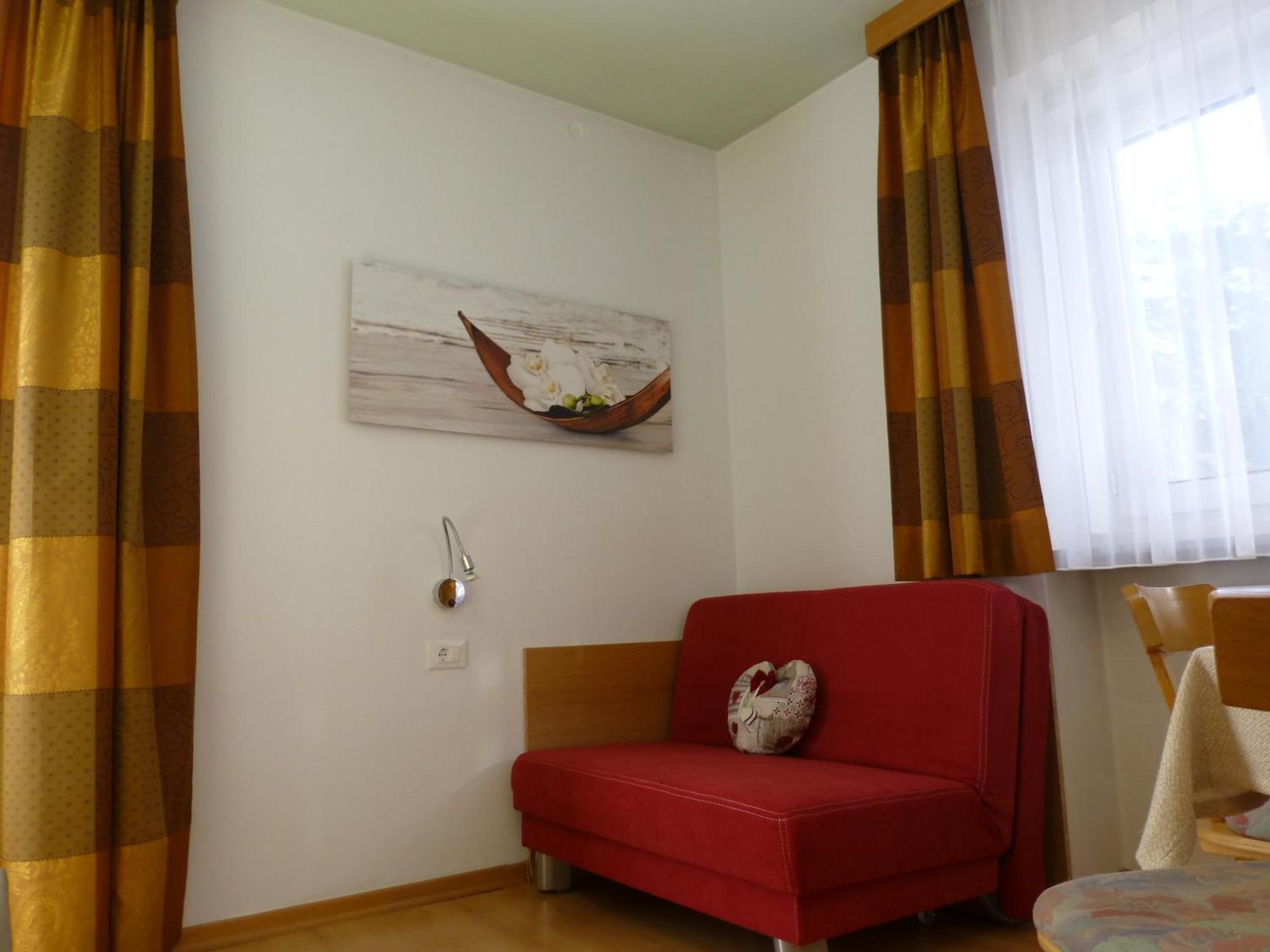 Garni Helfer Panzió Dobbiaco Kültér fotó